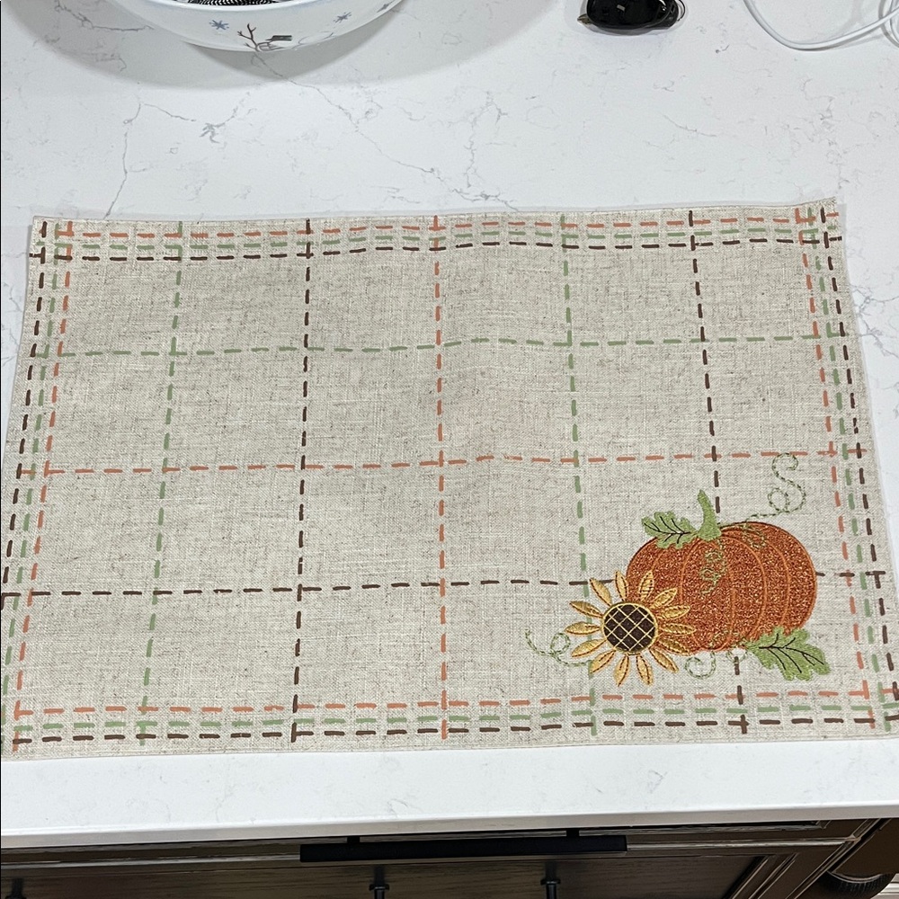 4 Pottery Barn Pumpkin Placemat with Orange and Green Accents